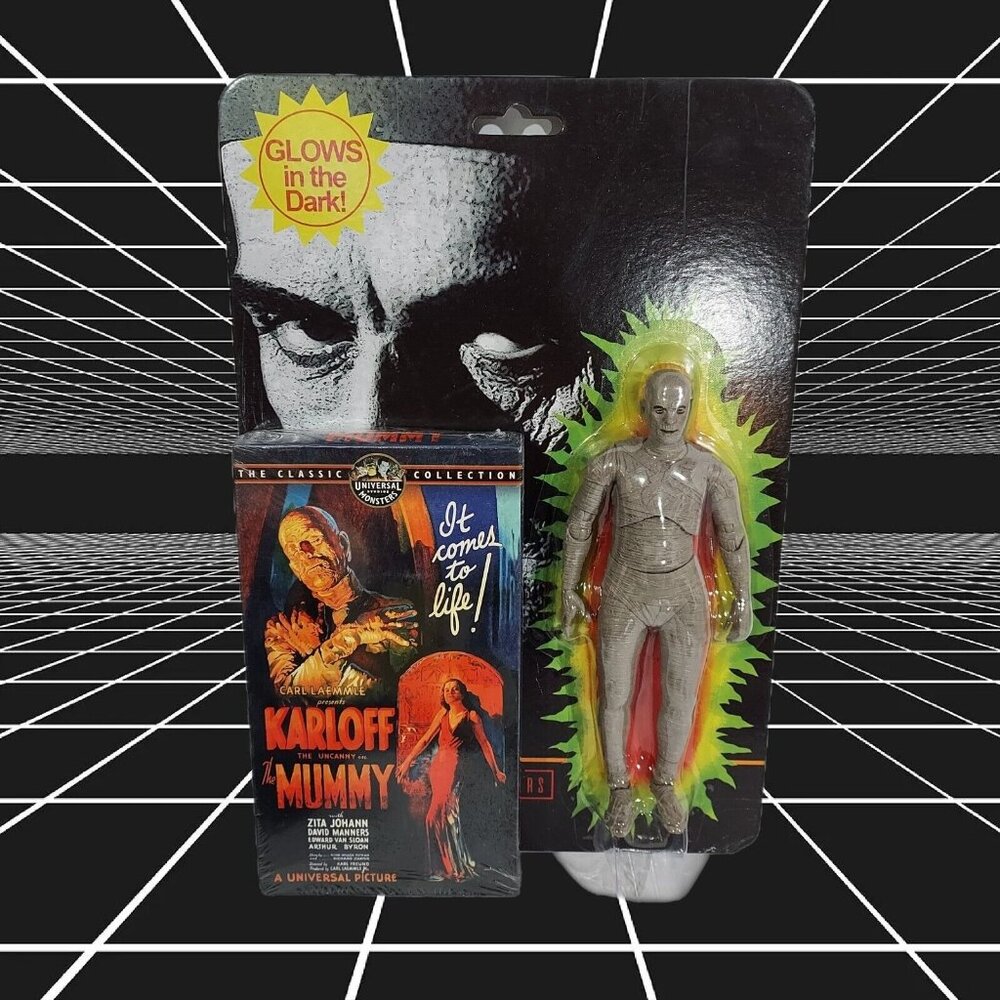 VHS The Mummy 1932 Version Universal Glow In The Dark 8" Figure Both Sealed - Picture 1 of 15